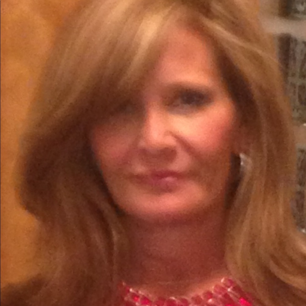 Meet your Posher, Liz
